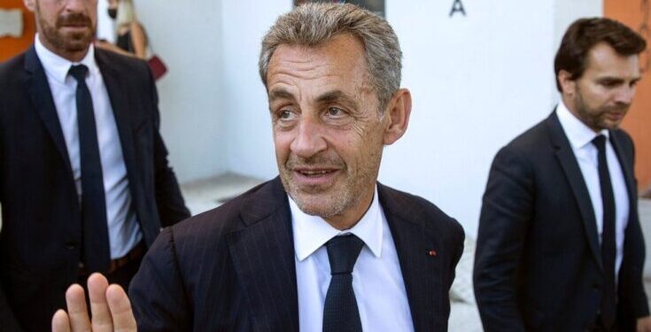 பிரான்ஸ் முன்னாள் ஜனாதிபதி நிக்கோலஸ் சர்கோஸிக்கு ஒரு வருட சிறைத்தண்டனை