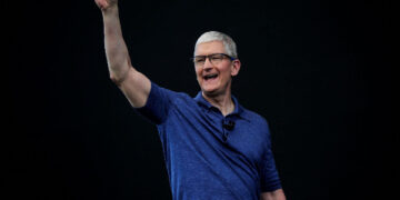 ஆப்பிள் நிறுவனத்துடன் இணையும் பிரபல செயற்கை நுண்ணறிவு நிறுவனம்!